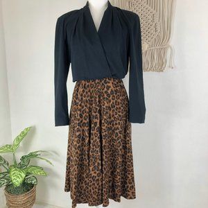 vintage 80s ED Michaels sexy swingy long sleeve V neck leopard print dress S